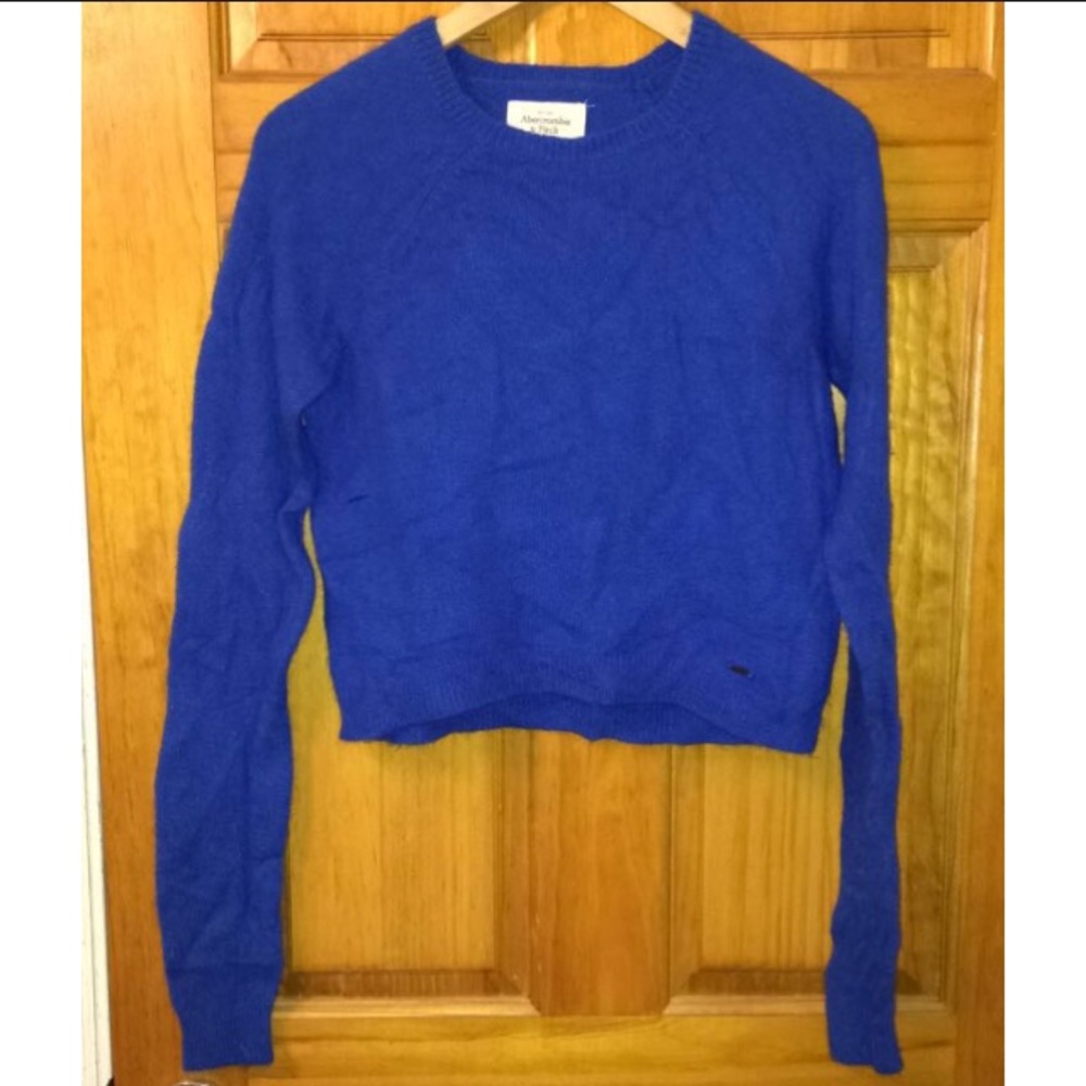 Abercrombie cropped sweater